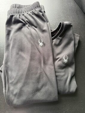 Spyder Black Two-Piece Athletic Base Layer Set